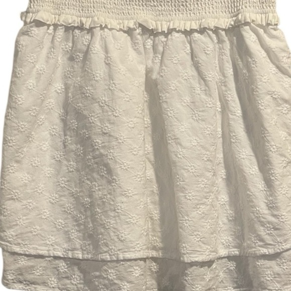 Rails Addison Mini Skirt, White Embroidered Daisies, Shirred Waistband, Size XS - Picture 13 of 14